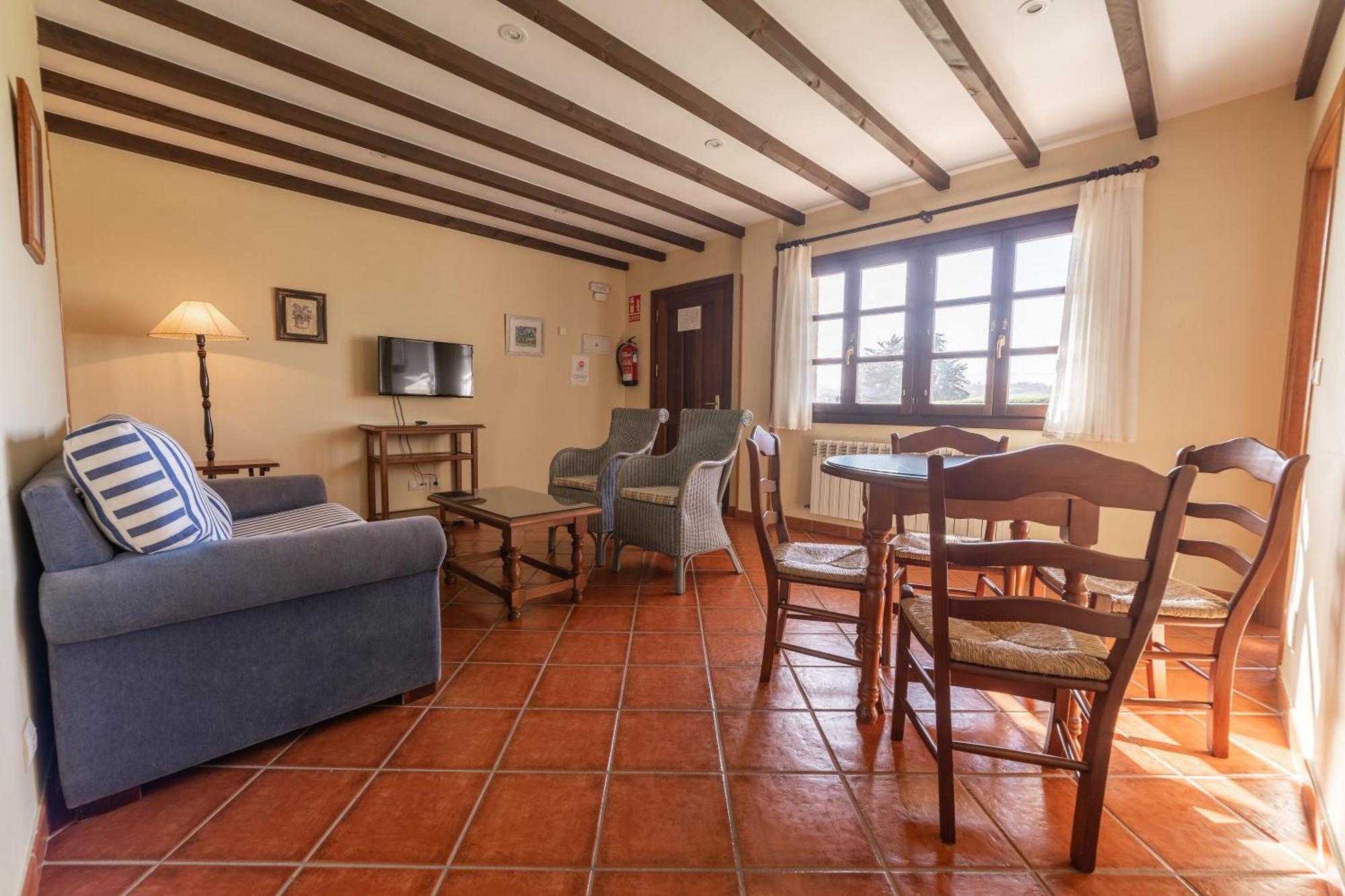 Apartamentos Rurales Antanielles ريباذيسييّا المظهر الخارجي الصورة